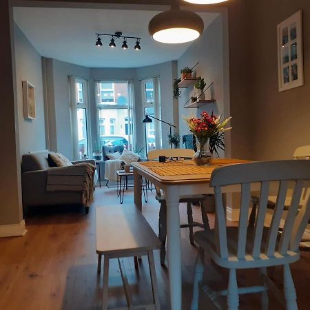 J&S Downtown Sky Attic House Διαμέρισμα Μπέλφαστ Εξωτερικό φωτογραφία