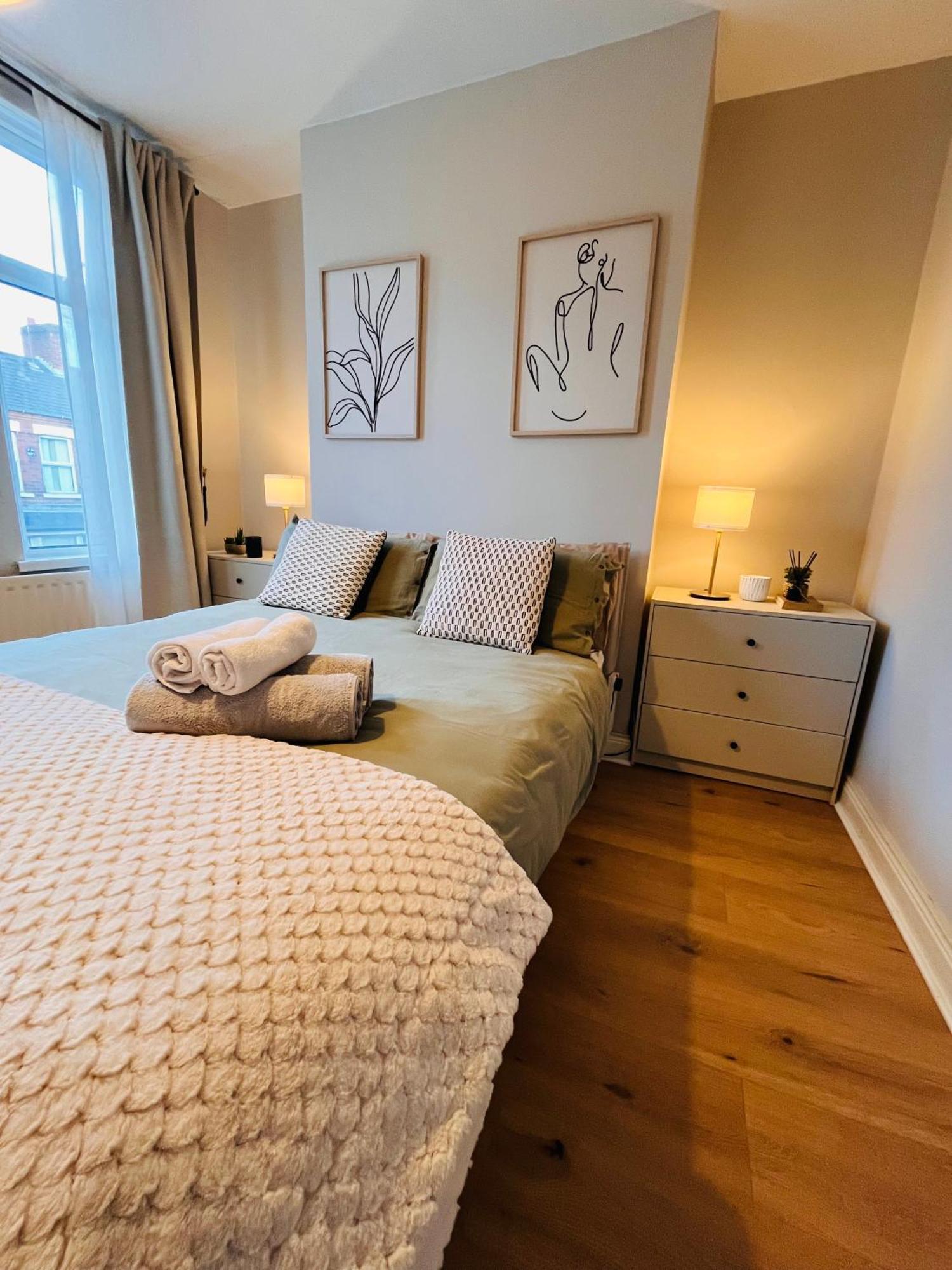 J&S Downtown Sky Attic House Διαμέρισμα Μπέλφαστ Εξωτερικό φωτογραφία